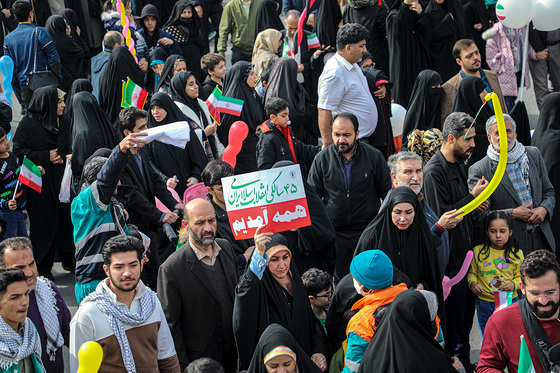 راهپیمایی 22 بهمن در مشهد - 3
