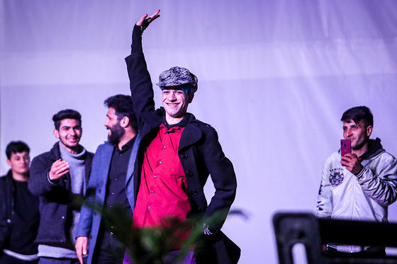 نمایش کمدی « کو رای مو؟ »