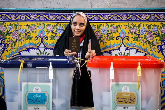 آخرین ساعات رای گیری انتخابات در مشهد مقدس