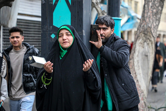 تحویل سال ۱۴۰۳ در حرم مطهر امام رضا (ع) و خیابان‌های منتهی به حرم