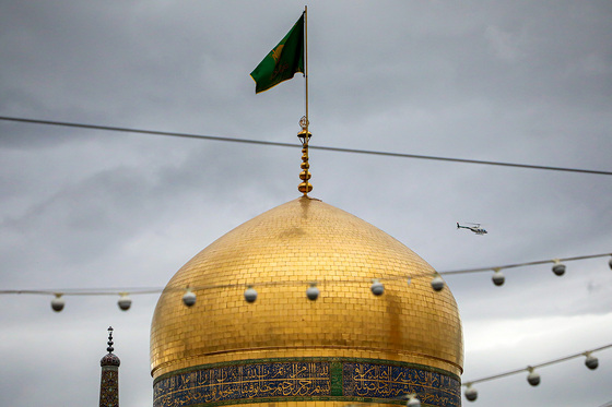 تحویل سال ۱۴۰۳ در حرم مطهر امام رضا (ع) و خیابان‌های منتهی به حرم