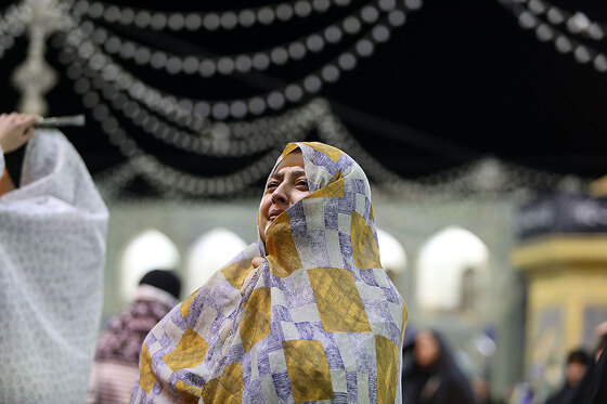 مراسم احیاء شب ۱۹ ماه رمضان در حرم مطهر رضوی