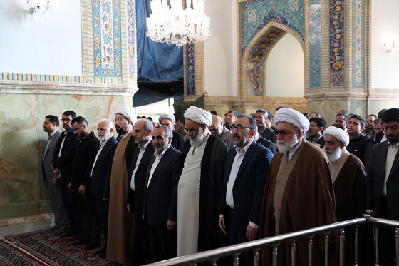 نماز عید فطر در حرم مطهر رضوی