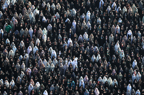 نماز عید فطر در حرم مطهر رضوی