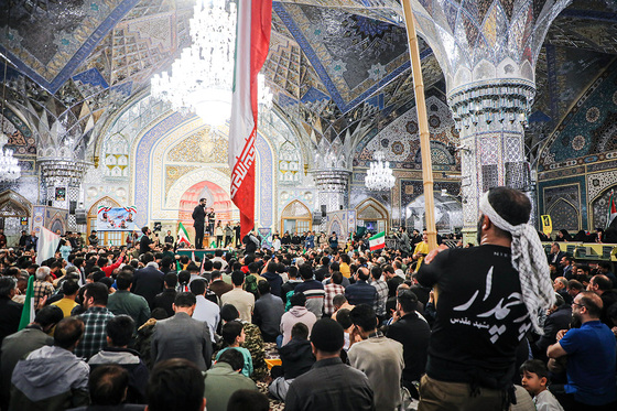 اجتماع مردمی «وعده صادق» در حرم مطهر رضوی