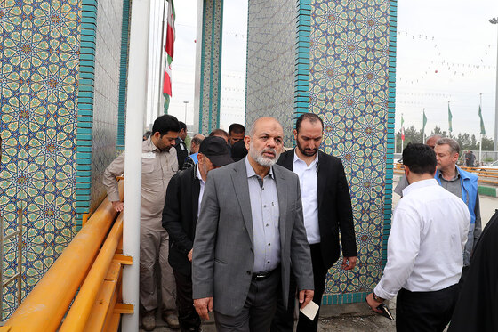 حضور وزیر کشور در مناطق سیل زده مشهد 
