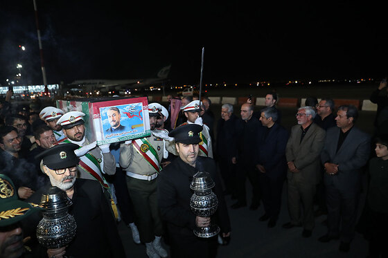 استقبال از پیکر شهید امیر عبدالهیان در مشهد