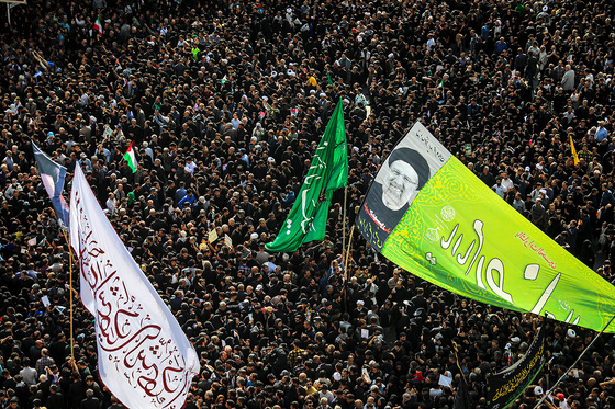 استقبال و تشییع پیکر رئیس‌جمهور و شهدای خدمت در مشهد - 4