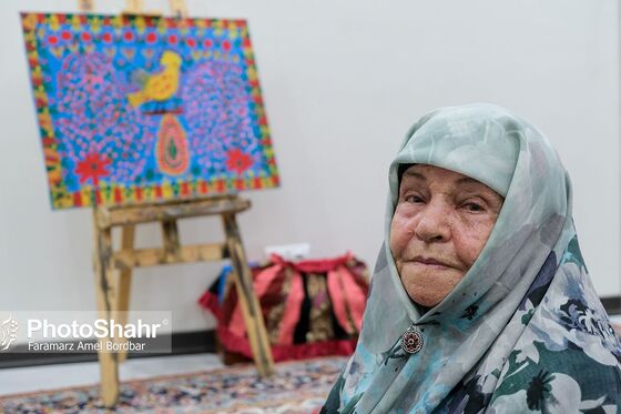 زهرا نعمتی نقاش «خودآموخته» 80 ساله مشهدی