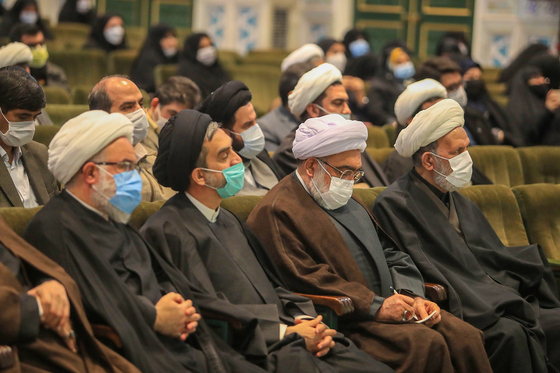 مراسم تجلیل از پژوهشگران برتر حوزه‌های علمیه آستان قدس رضوی