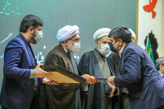 مراسم تجلیل از پژوهشگران برتر حوزه‌های علمیه آستان قدس رضوی