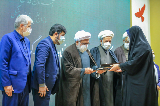 مراسم تجلیل از پژوهشگران برتر حوزه‌های علمیه آستان قدس رضوی