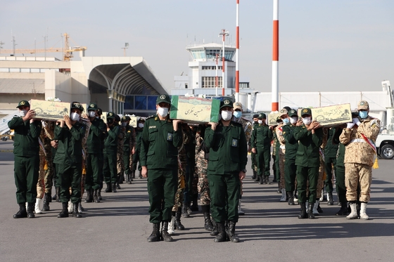 استقبال از پیکر مطهر ۱۶ شهید در مشهد
