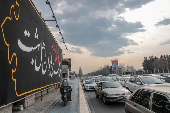 فضاسازی شهر مشهد به مناسبت ایام فاطمیه و سالگرد شهادت سردار سلیمانی