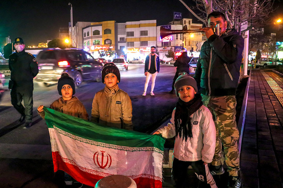 شادی مردم مشهد پس از صعود تیم ملی ایران به جام جهانی 2022