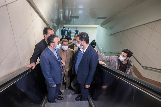 بازدید استاندار خراسان رضوی و شهردار مشهد از خطوط قطارشهری مشهد