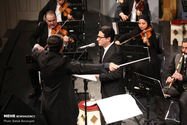 کنسرت آنلاین همایون شجریان به مناسبت عید فطر+فیلم و عکس