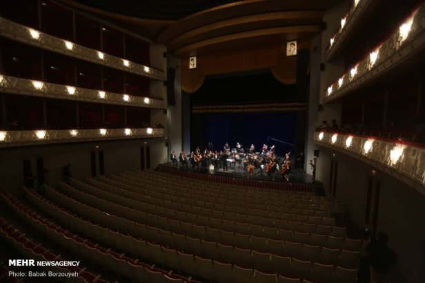 کنسرت آنلاین همایون شجریان به مناسبت عید فطر+فیلم و عکس