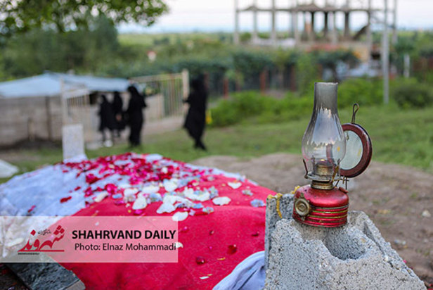 مراسم هفتم رومینا اشرفی با حضور اهالی روستا+تصاویر