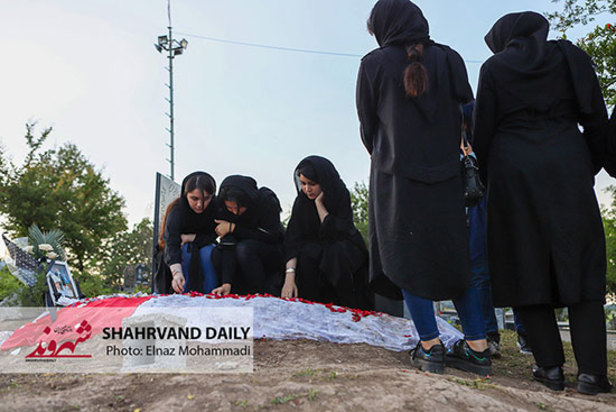 مراسم هفتم رومینا اشرفی با حضور اهالی روستا+تصاویر