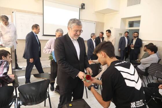 قلندرشریف: مراودات دوجانبه بین دانشگاه و شهرداری مشهد باعث تسریع حل مسائل شهری می‌شود + فیلم