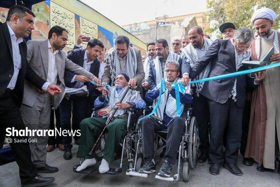 عکس | رونمایی از دیوارنگاره «از حماسه دیروز تا حماسه امروز»