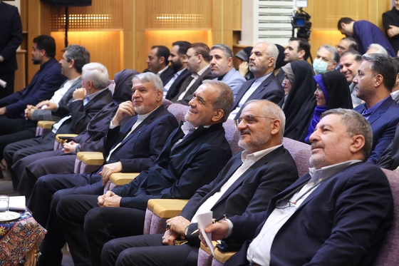 گزارش تصویری | رونمایی از الواح باستانی دوره هخامنشیان با حضور رئیس جمهور
