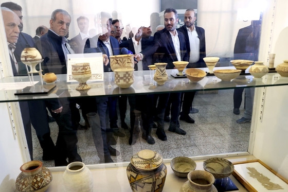 گزارش تصویری | رونمایی از الواح باستانی دوره هخامنشیان با حضور رئیس جمهور