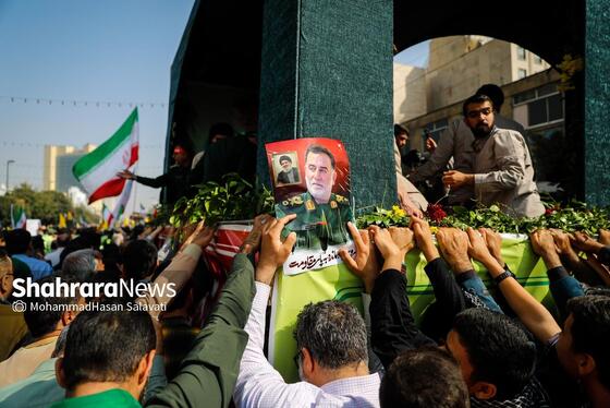 گزارش تصویری | تشییع پیکر سردار شهید نیلفروشان در مشهد