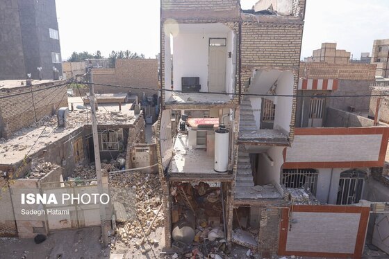 انفجار گاز شهری در منزل مسکونی در مشهد با یک مصدوم (۲۸ مهر ۱۴۰۳) + عکس