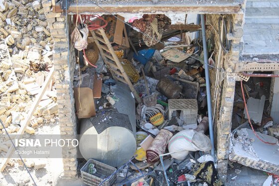 انفجار گاز شهری در منزل مسکونی در مشهد با یک مصدوم (۲۸ مهر ۱۴۰۳) + عکس