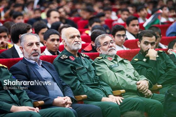 گزارش تصویری | مراسم تحلیف فرماندهان بسیج دانش آموزی در مشهد