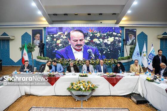گزارش تصویری | نشست هم اندیشی شهردار مشهد با کارآفرینان و فعالان اقتصادی