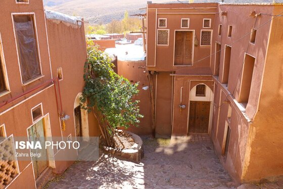 ایران زیباست | پاییز در روستای تاریخی ابیانه