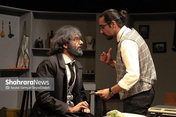 نگاهی به تئاتر «مرگ فروشنده» | نمایشی از دروغ‌ها و امید‌های بی‌ثمر