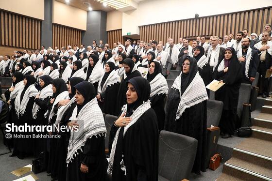 گزارش تصویری | بدرقه پیکر شهید گمنام دفاع مقدس در همایش سالیانه بسیجیان در مشهد