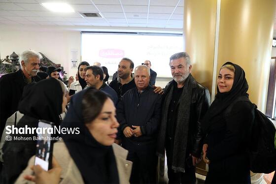گزارش تصویری | استقبال از تیم ستارگان ۹۸ در فرودگاه مشهد