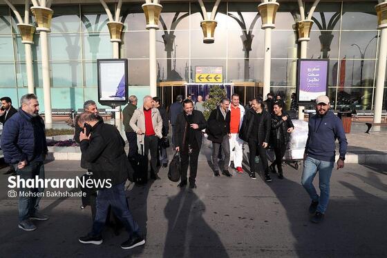 گزارش تصویری | استقبال از تیم ستارگان ۹۸ در فرودگاه مشهد