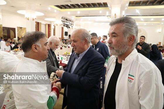 گزارش تصویری | نشست استاندار خراسان رضوی با اعضای تیم ملی ۹۸