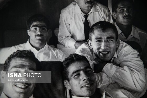 گزارش تصویری | رونمایی از شلوار پهلوانی و آلبوم شخصی جهان‌پهلوان غلامرضا تختی در کاخ مرمر تهران (۱۸ دی ۱۴۰۳)