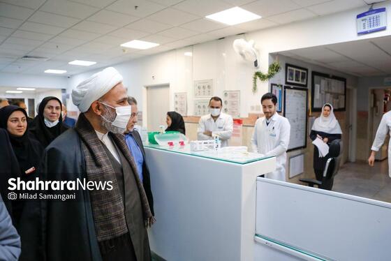 گزارش تصویری | بازدید حجت‌الاسلام نصرالله پژمانفر، رییس کمیسیون اصل نود مجلس، از بیمارستان فارابی مشهد