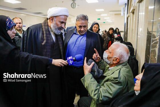 گزارش تصویری | بازدید حجت‌الاسلام نصرالله پژمانفر، رییس کمیسیون اصل نود مجلس، از بیمارستان فارابی مشهد