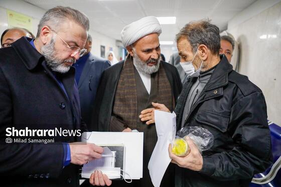 گزارش تصویری | بازدید حجت‌الاسلام نصرالله پژمانفر، رییس کمیسیون اصل نود مجلس، از بیمارستان فارابی مشهد