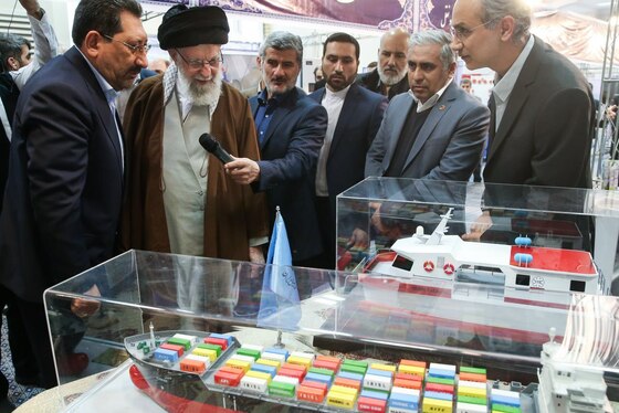 گزارش تصویری | بازدید رهبر معظم انقلاب اسلامی از نمایشگاه رویداد ملی «پیشگامان پیشرفت» (۲ بهمن ۱۴۰۳)