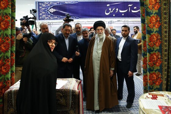 گزارش تصویری | بازدید رهبر معظم انقلاب اسلامی از نمایشگاه رویداد ملی «پیشگامان پیشرفت» (۲ بهمن ۱۴۰۳)