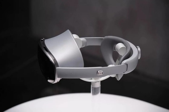 اولین تصاویر رسمی از هدست XR سامسونگ در مراسم رونمایی از گلکسی s۲۵