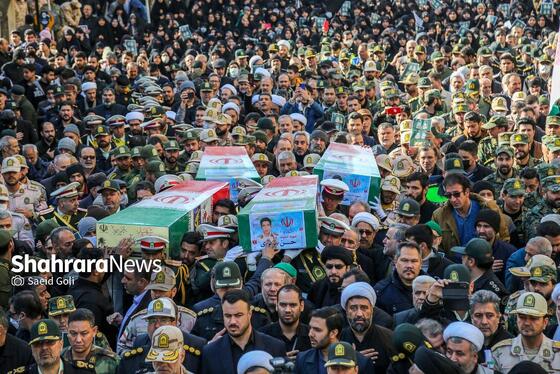 گزارش تصویری | تشییع پیکرهای مطهر ۴ شهید مرزبانی و دفاع مقدس در مشهد (۷ بهمن ۱۴۰۳)