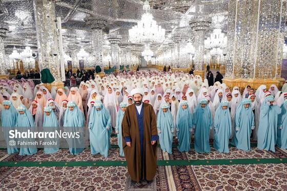 گزارش تصویری | جشن تکلیف دانش آموزان دختر مدارس غیر دولتی در حرم مطهر رضوی