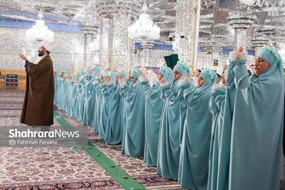 گزارش تصویری | جشن تکلیف دانش آموزان دختر مدارس غیر دولتی در حرم مطهر رضوی