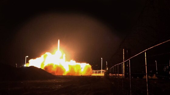 رونمایی از نسل جدید سامانه موشکی باور ۳۷۳ + فیلم و عکس